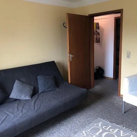 Zentrales Mit Parkplatz *