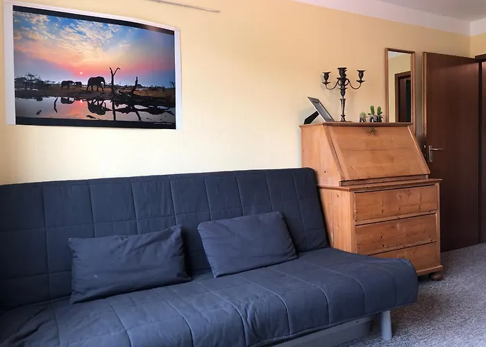 Zentrales Mit Parkplatz *