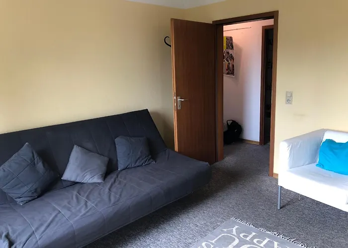 Zentrales Mit Parkplatz *