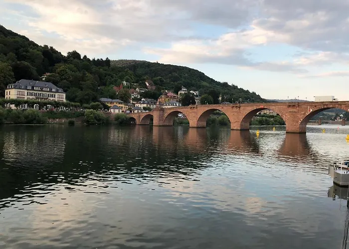 Zentrales Mit Parkplatz Apartamento *